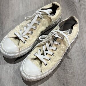 Converse all star size 8 Lace-Up Sneakers yellow lace